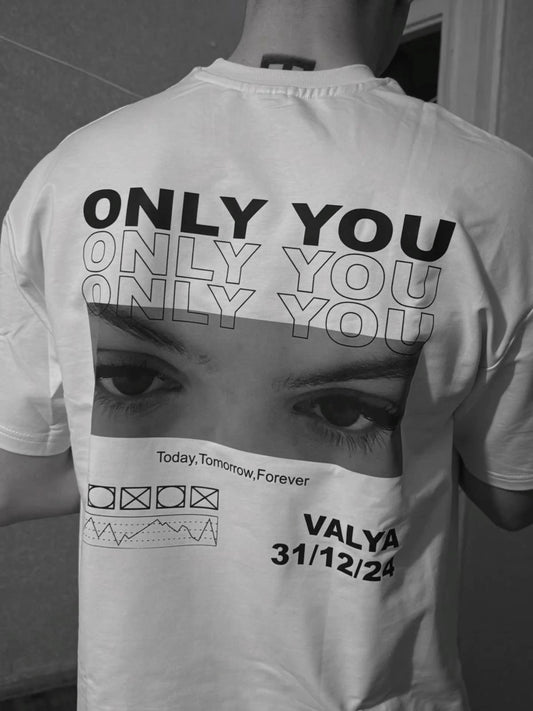 Girlfriend/Boyfriend Eyes Printed T-shirt - ( Set of 1 )