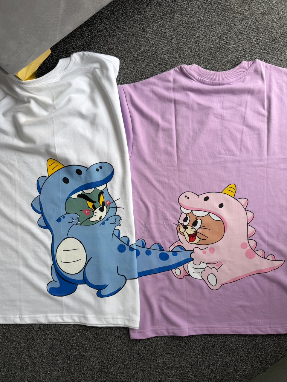 Tom & Jerry Dinosaur Matching Back Print T-Shirts| Oversized Cotton Graphic T-shirt| Back Print Cartoon Couple T-shirts
